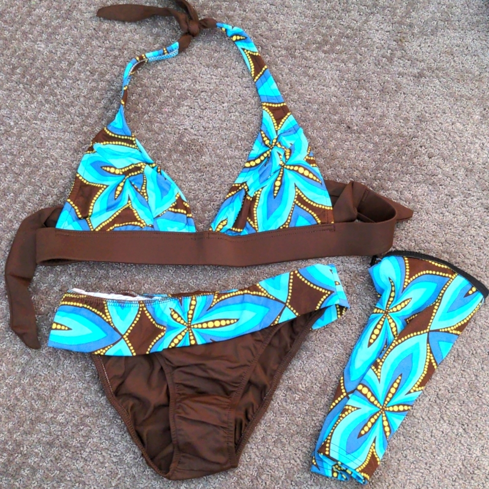 NEW Vintage VENUS Swimwear Halter Bikini Size C/4
